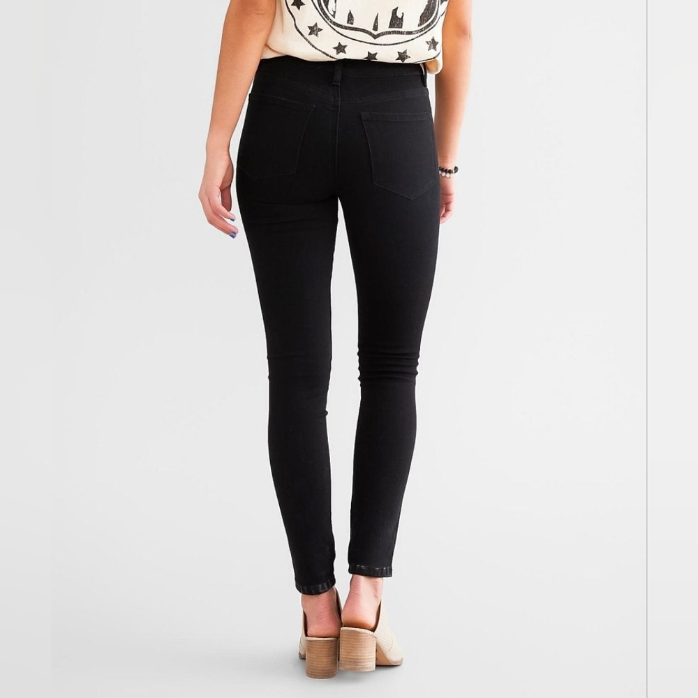 Flying Monkey Mid Rise Skinny Stretch Jeans Black Women's Size 27 NWT - Picture 3 of 11